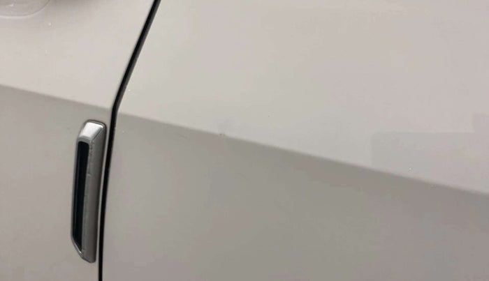 2023 Volkswagen TAIGUN TOPLINE 1.0 TSI AT, Petrol, Automatic, 14,764 km, Rear left door - Slightly dented