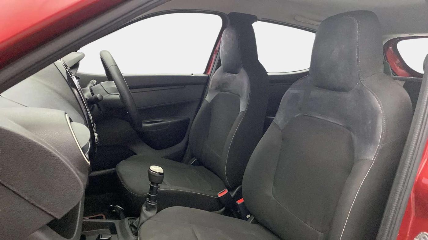 2017 Renault Kwid 1.0 RXT 02 Anniversary Edition, Petrol, Manual, 22,607 km, Right Side Front Door Cabin