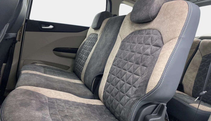 2019 Renault TRIBER RXZ, Petrol, Manual, 39,338 km, Right Side Rear Door Cabin