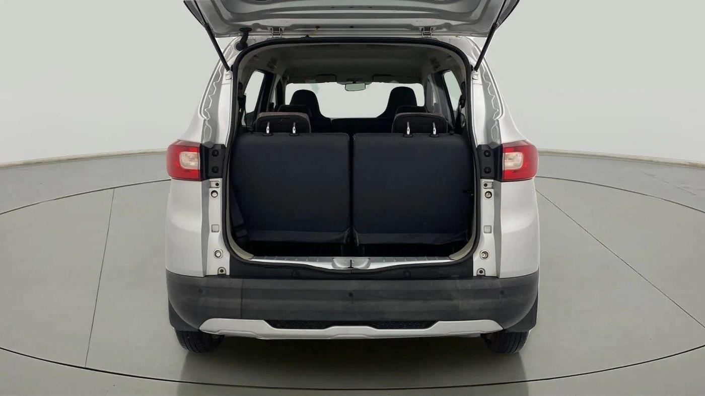 2019 Renault TRIBER RXZ, Petrol, Manual, 39,338 km, Boot Inside