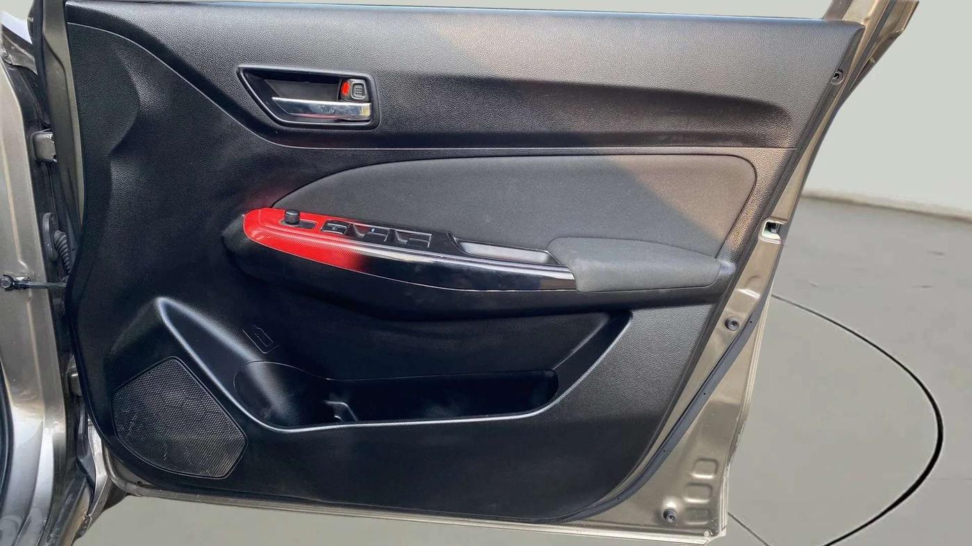 2018 Maruti Swift VXI AMT, Petrol, Automatic, 23,713 km, Driver Side Door Panels Control