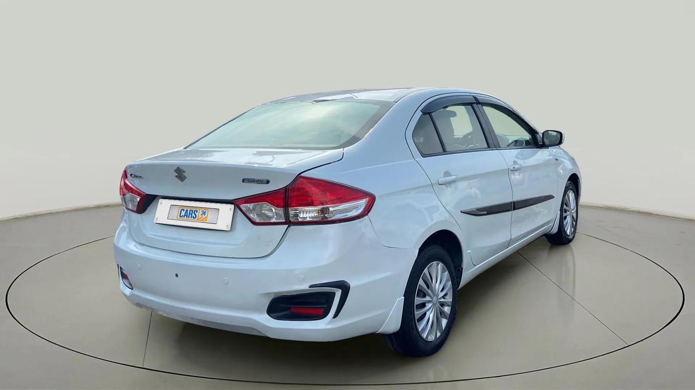 2017 Maruti Ciaz VDI+ SHVS, Diesel, Manual, 69,018 km, Right Back Diagonal