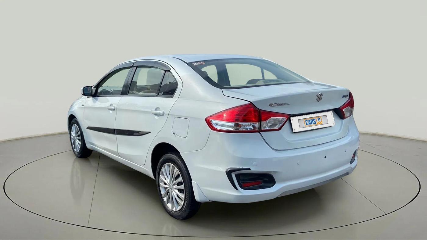2017 Maruti Ciaz VDI+ SHVS, Diesel, Manual, 69,018 km, Left Back Diagonal
