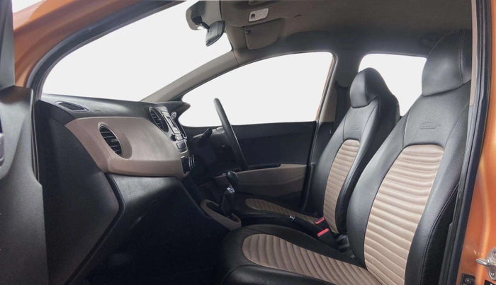 2016 Hyundai Grand i10 SPORTZ 1.2 KAPPA VTVT, Petrol, Manual, 69,764 km, Right Side Front Door Cabin