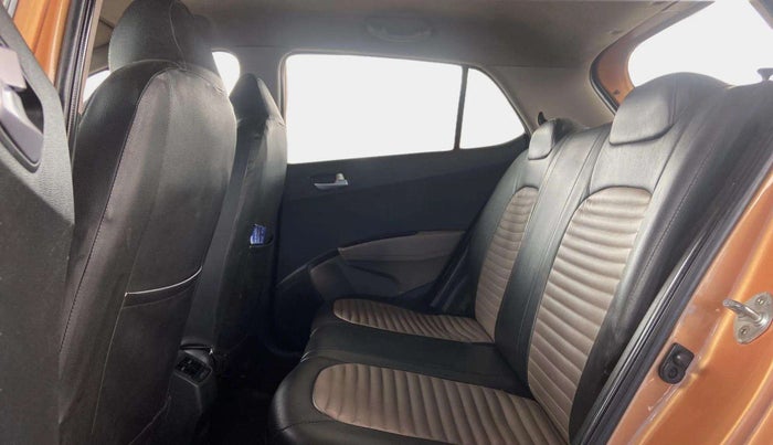 2016 Hyundai Grand i10 SPORTZ 1.2 KAPPA VTVT, Petrol, Manual, 69,764 km, Right Side Rear Door Cabin