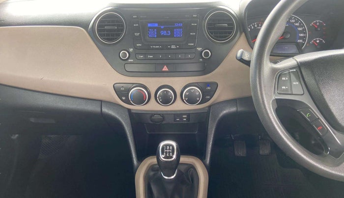 2016 Hyundai Grand i10 SPORTZ 1.2 KAPPA VTVT, Petrol, Manual, 69,764 km, Air Conditioner