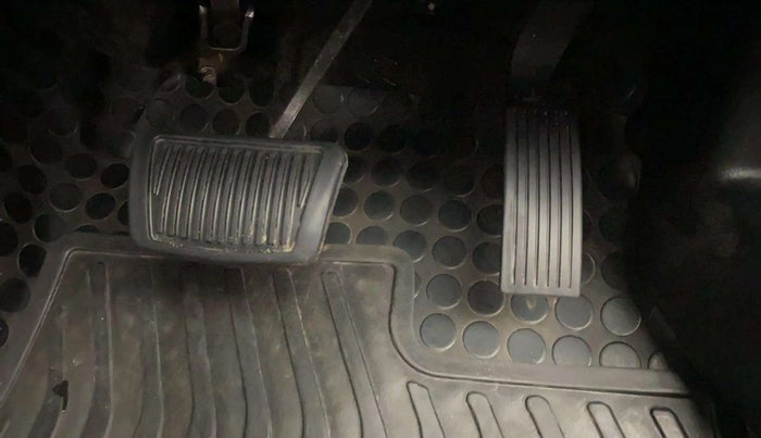 2019 Hyundai NEW SANTRO MAGNA AMT, Petrol, Automatic, 49,864 km, Pedals