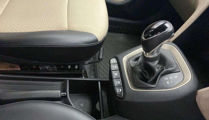 2019 Hyundai NEW SANTRO MAGNA AMT, Petrol, Automatic, 49,864 km, Gear Lever