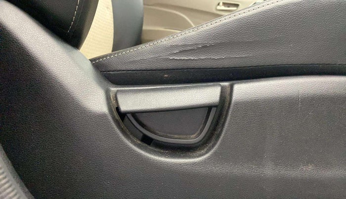 2019 Hyundai NEW SANTRO MAGNA AMT, Petrol, Automatic, 49,864 km, Driver Side Adjustment Panel