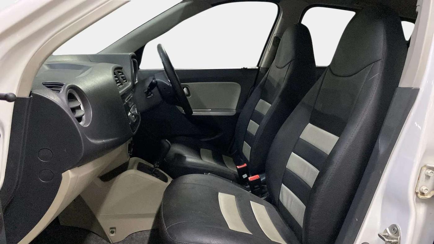 2019 Maruti Alto K10 VXI AMT, Petrol, Automatic, 12,435 km, Right Side Front Door Cabin