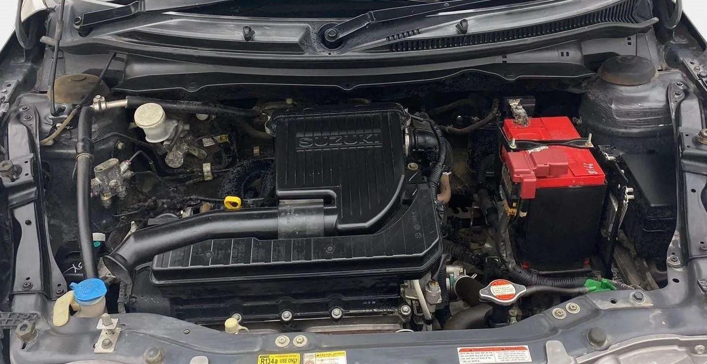2015 Maruti Swift VXI, Petrol, Manual, 49,672 km, Open Bonet