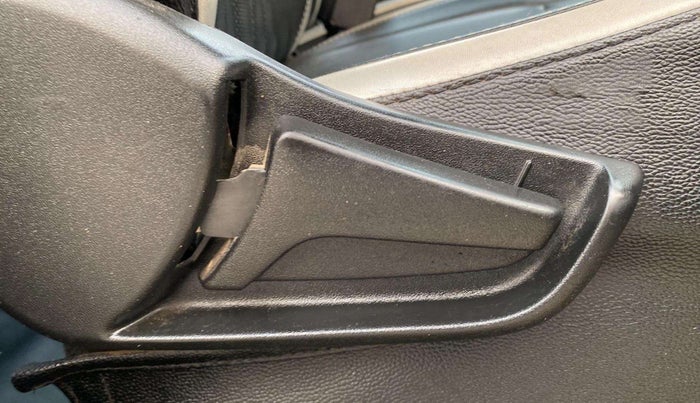 2021 Maruti S PRESSO VXI, Petrol, Manual, 33,063 km, Driver Side Adjustment Panel