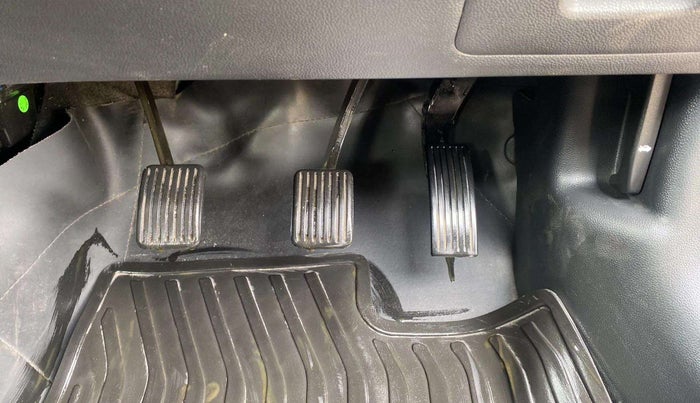 2018 Hyundai Grand i10 ASTA 1.2 KAPPA VTVT, Petrol, Manual, 7,971 km, Pedals