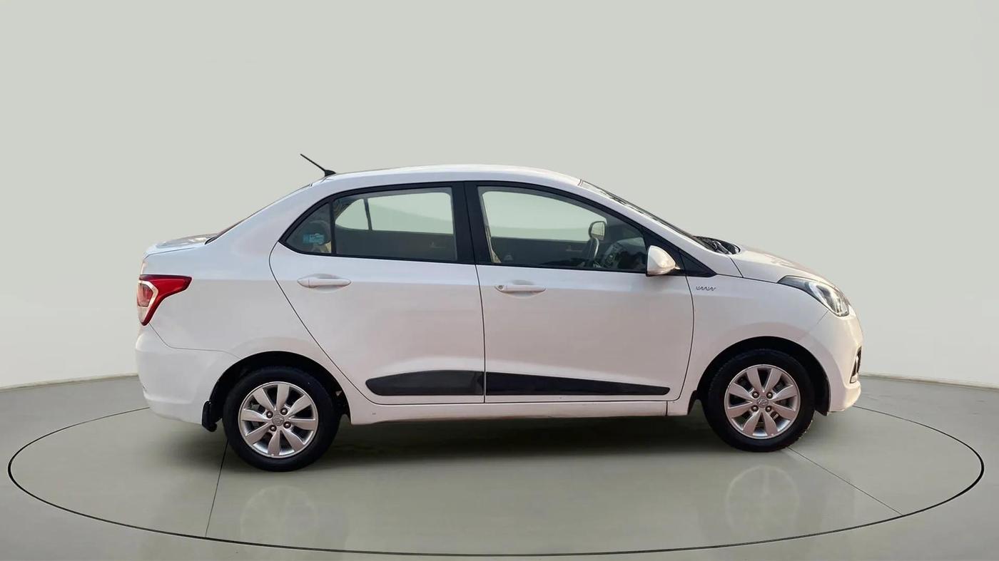 2014 Hyundai Xcent S (O) 1.2, Petrol, Manual, 50,185 km, Right Side View