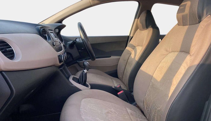 2014 Hyundai Xcent S (O) 1.2, Petrol, Manual, 50,185 km, Right Side Front Door Cabin