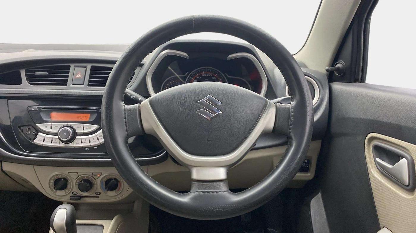 2016 Maruti Alto K10 VXI AMT, Petrol, Automatic, 1,13,422 km, Steering Wheel Close Up