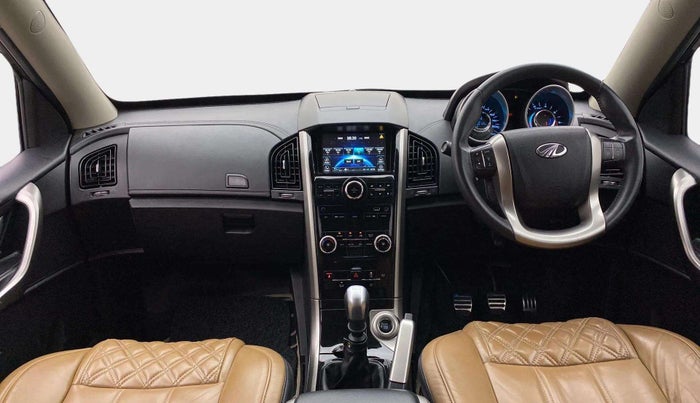 2018 Mahindra XUV500 W11, Diesel, Manual, 60,114 km, Dashboard