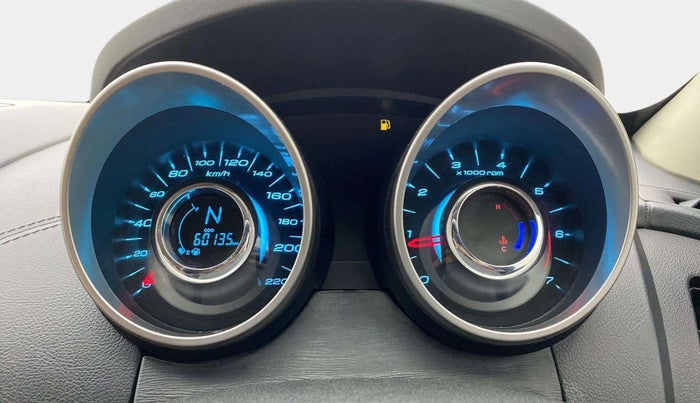 2018 Mahindra XUV500 W11, Diesel, Manual, 60,114 km, Odometer Image