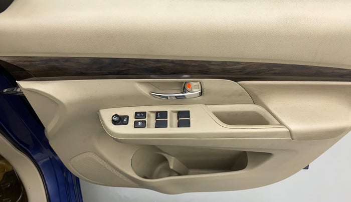 2019 Maruti Ertiga ZXI SHVS, Petrol, Manual, 62,182 km, Driver Side Door Panels Control