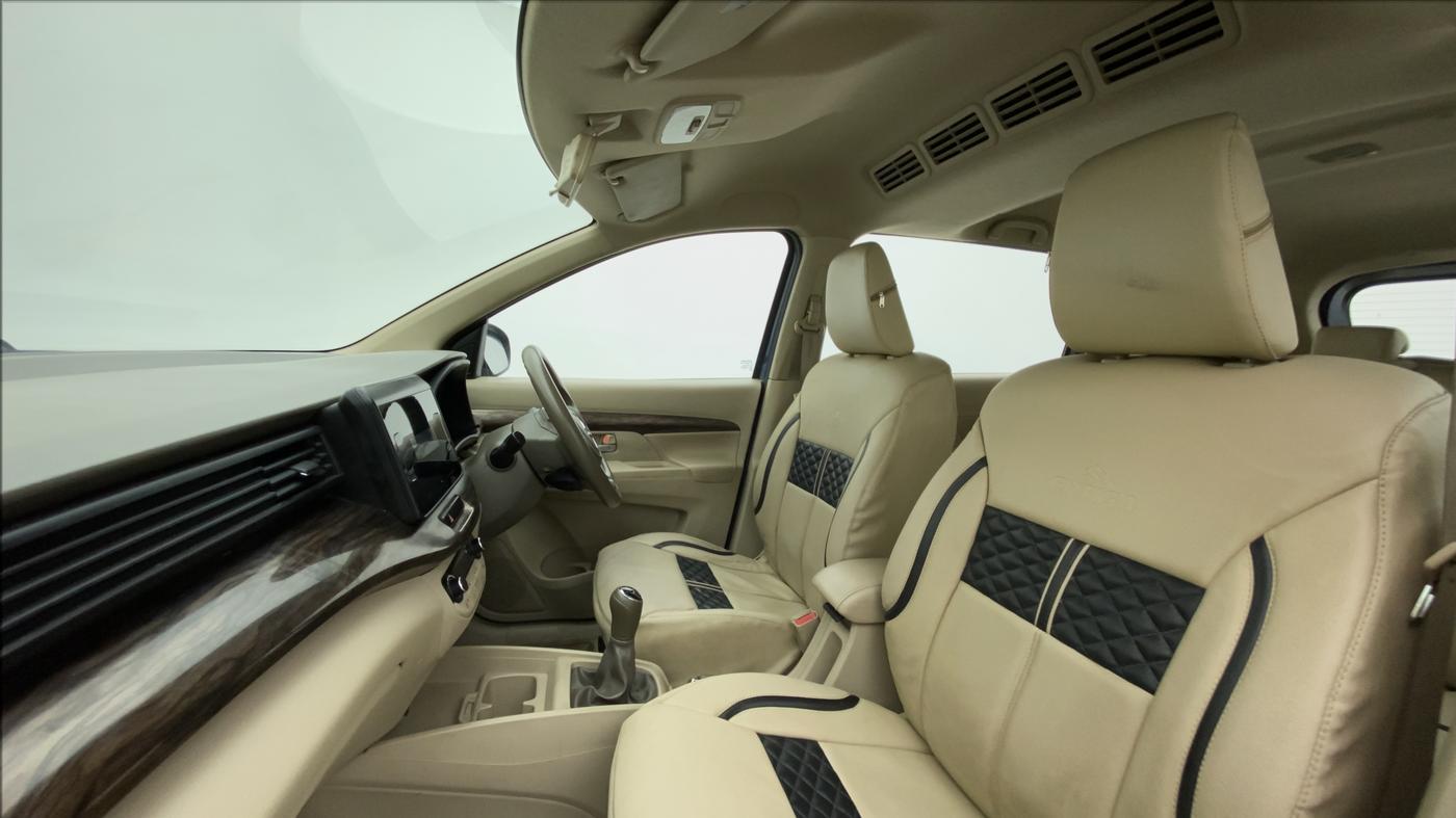 2019 Maruti Ertiga ZXI SHVS, Petrol, Manual, 62,182 km, Right Side Front Door Cabin