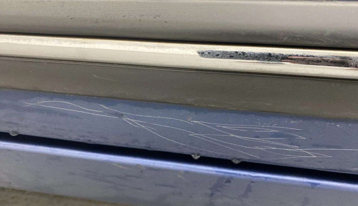 2018 Maruti Baleno DELTA PETROL 1.2, Petrol, Manual, 10,794 km, Front passenger door - Minor scratches