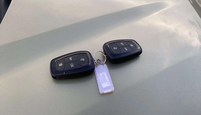 2022 Tata NEXON XZA PLUS KAZIRANGA PETROL, Petrol, Automatic, 10,071 km, Key Close Up