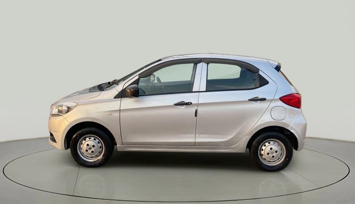 2018 Tata Tiago XM PETROL, CNG, Manual, 44,744 km, Left Side