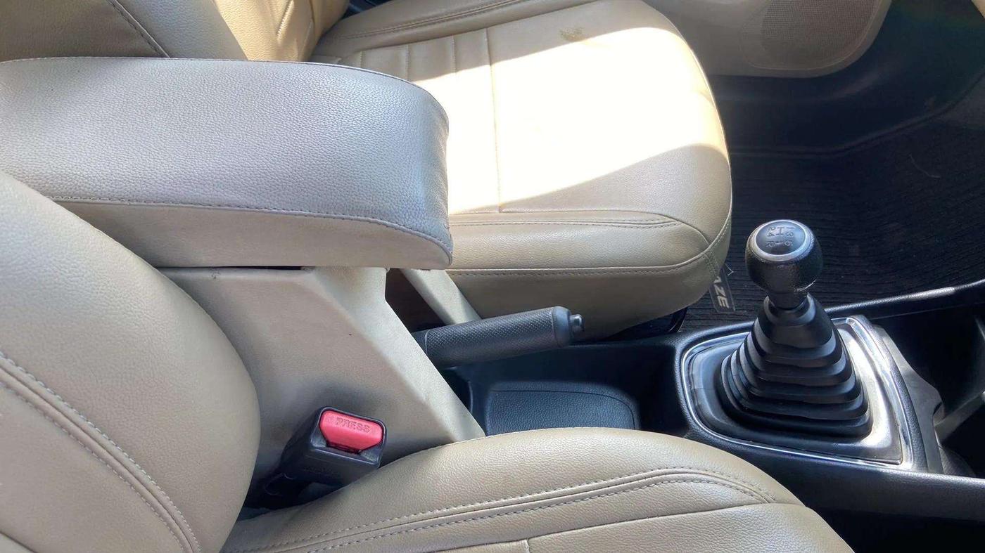 2019 Honda Amaze 1.2L I-VTEC V, Petrol, Manual, 36,225 km, Gear Lever