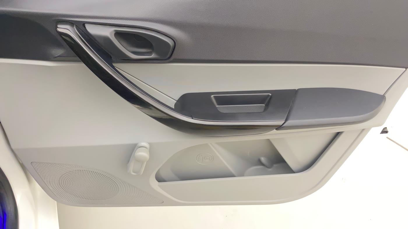 2020 Tata Tiago XE PETROL, Petrol, Manual, 21,271 km, Driver Side Door Panels Control