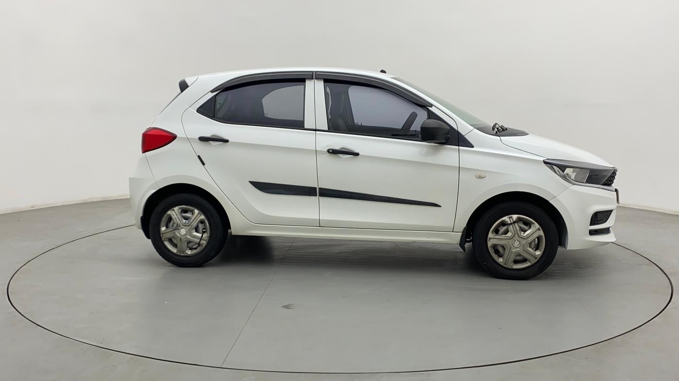 2020 Tata Tiago XE PETROL, Petrol, Manual, 21,271 km, Right Side View