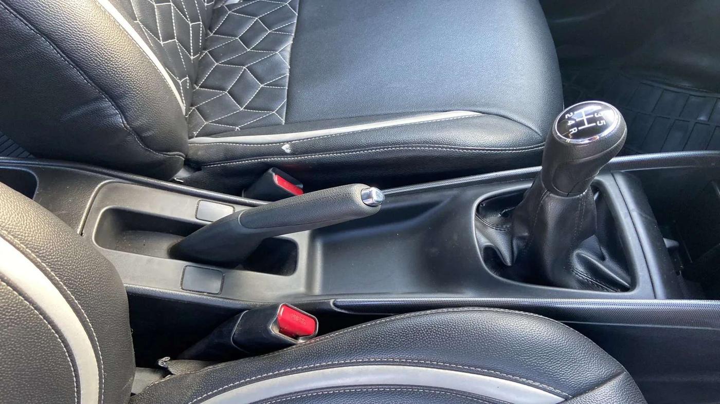2018 Maruti Baleno DELTA PETROL 1.2, Petrol, Manual, 25,147 km, Gear Lever