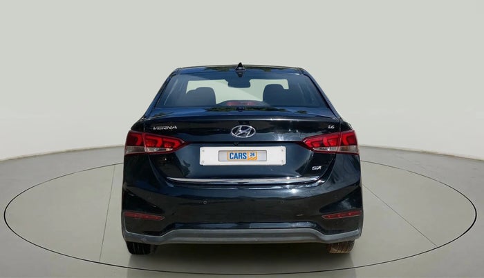 2019 Hyundai Verna 1.6 VTVT SX O, Petrol, Manual, 38,692 km, Back/Rear