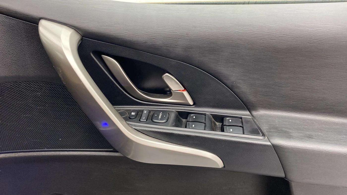 2020 Mahindra XUV500 W7, Diesel, Manual, 51,804 km, Driver Side Door Panels Control