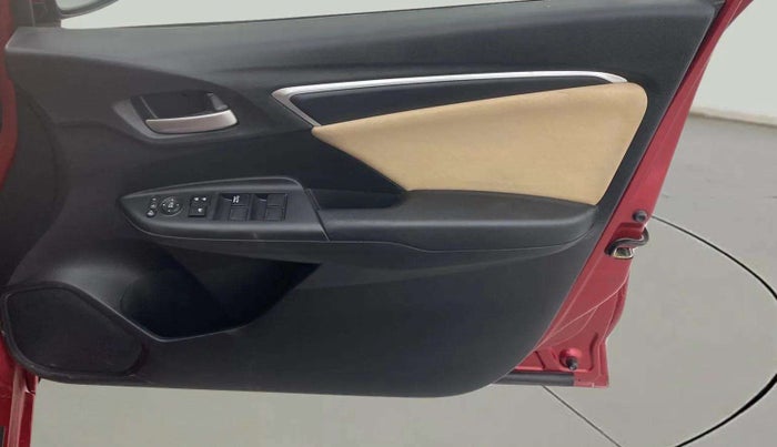 2019 Honda Jazz 1.2L I-VTEC VX CVT, Petrol, Automatic, 28,412 km, Driver Side Door Panels Control