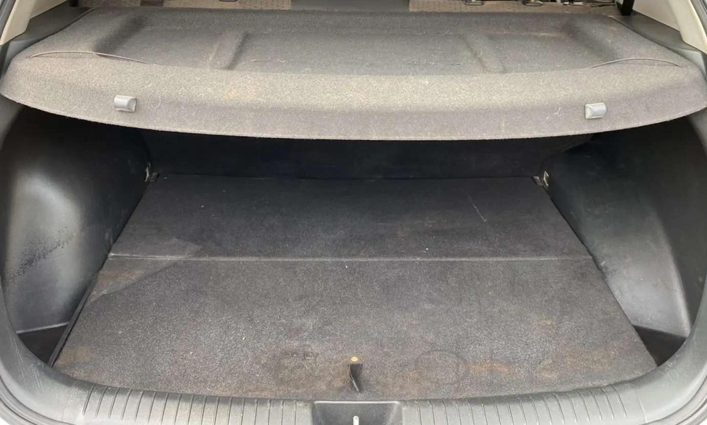 2018 Hyundai Creta SX PLUS 1.6 PETROL SPECIAL EDITION, Petrol, Manual, 83,652 km, Boot Inside