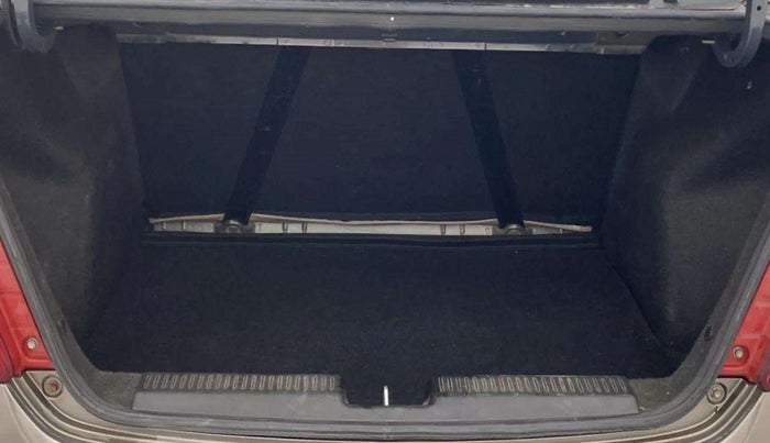 2018 Maruti Dzire ZXI, Petrol, Manual, 45,714 km, Boot Inside