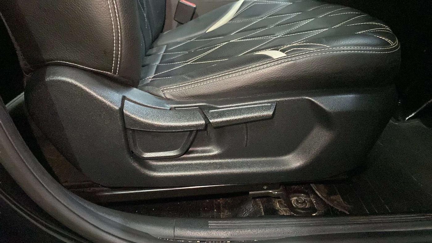2021 Hyundai Creta SX IVT 1.5 PETROL, Petrol, Automatic, 31,799 km, Driver Side Adjustment Panel
