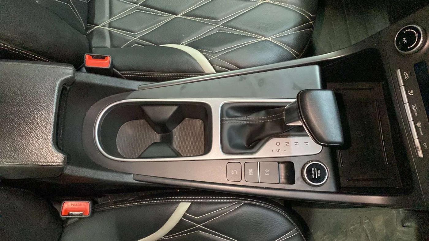 2021 Hyundai Creta SX IVT 1.5 PETROL, Petrol, Automatic, 31,799 km, Gear Lever