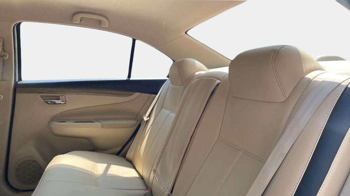 2021 Maruti Ciaz SIGMA 1.5 SHVS MT  PETROL, CNG, Manual, 27,104 km, Right Side Rear Door Cabin