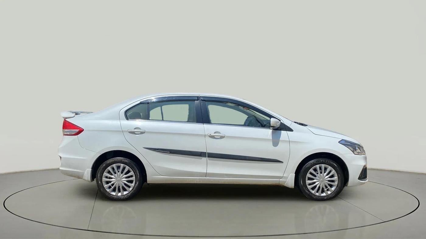 2021 Maruti Ciaz SIGMA 1.5 SHVS MT  PETROL, CNG, Manual, 27,104 km, Right Side