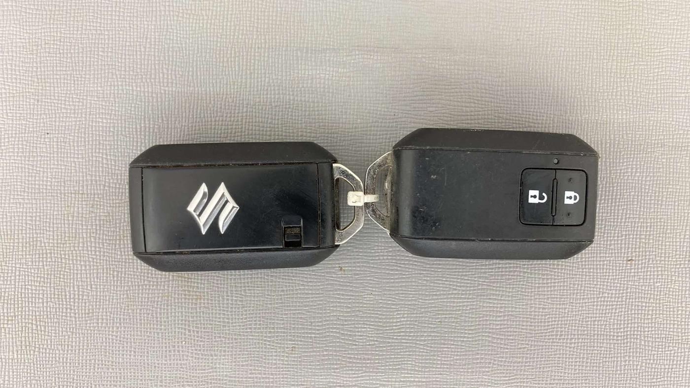 2021 Maruti Baleno ZETA PETROL 1.2, Petrol, Manual, 69,067 km, Key Close Up