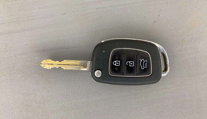 2020 Hyundai GRAND I10 NIOS MAGNA 1.2 KAPPA VTVT, Petrol, Manual, 41,514 km, Key Close Up