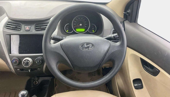 2015 Hyundai Eon MAGNA +, Petrol, Manual, 45,497 km, Steering Wheel Close Up