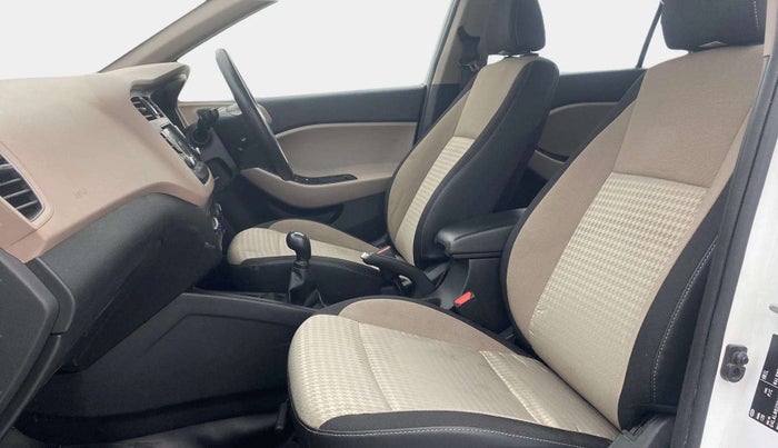 2020 Hyundai Elite i20 SPORTZ PLUS 1.2, Petrol, Manual, 48,816 km, Right Side Front Door Cabin