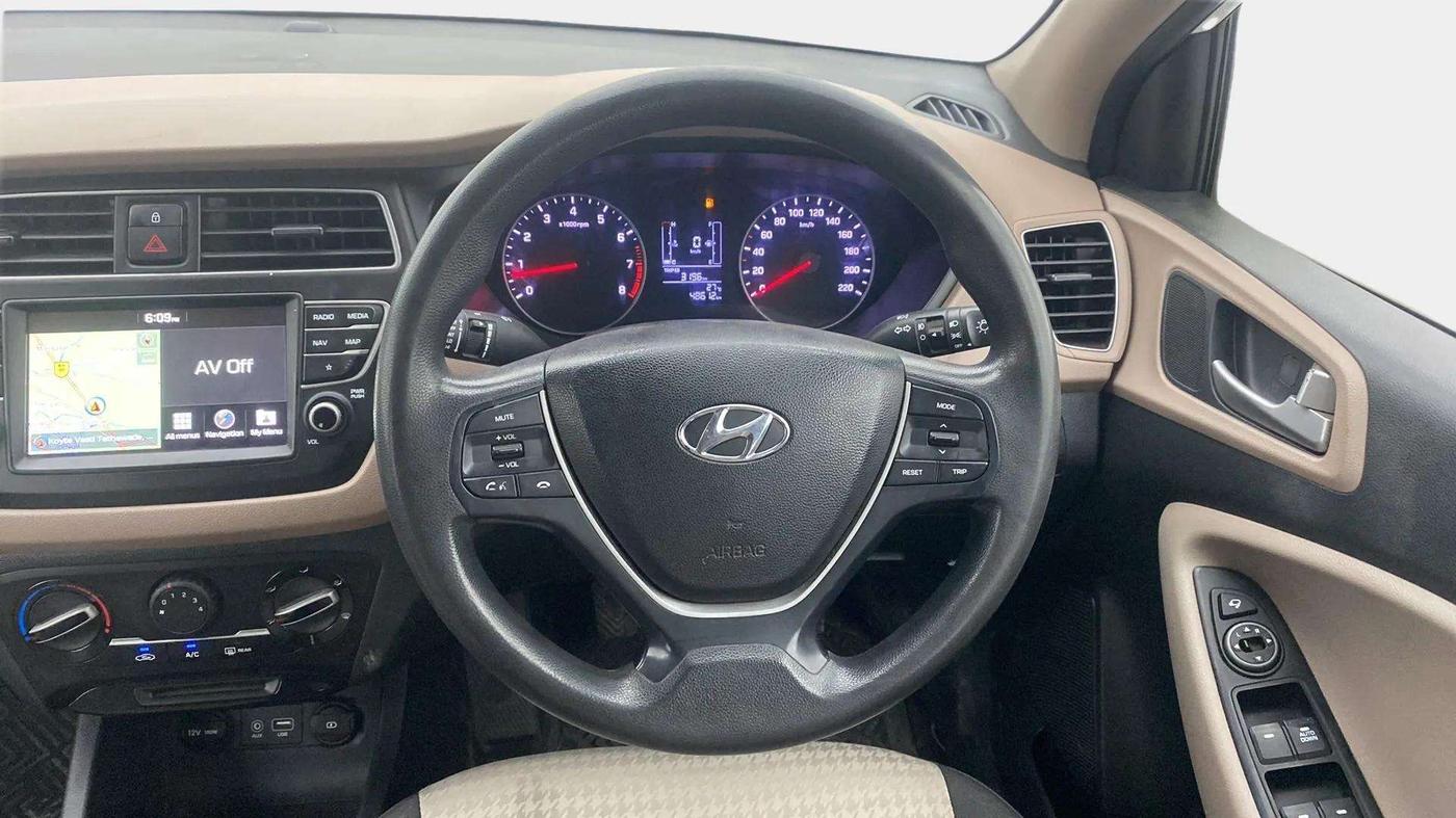 2020 Hyundai Elite i20 SPORTZ PLUS 1.2, Petrol, Manual, 48,816 km, Steering Wheel Close Up