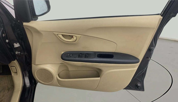 2015 Honda Amaze 1.2L I-VTEC SX, Petrol, Manual, 91,868 km, Driver Side Door Panels Control
