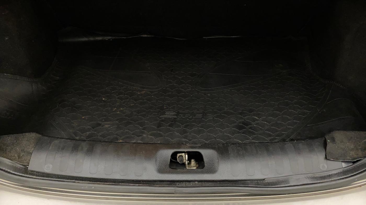 2016 Maruti Swift Dzire VXI, Petrol, Manual, 56,784 km, Boot Inside