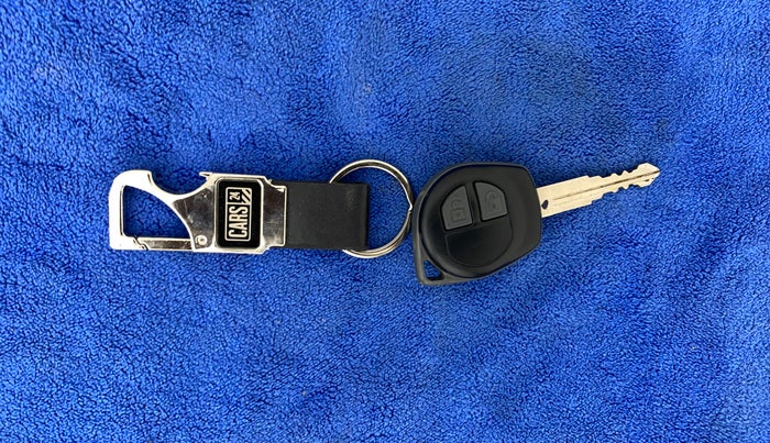 2016 Maruti Swift Dzire VXI, Petrol, Manual, 56,784 km, Key Close Up