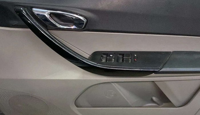 2018 Tata Tiago XZA PETROL, Petrol, Automatic, 42,146 km, Driver Side Door Panels Control