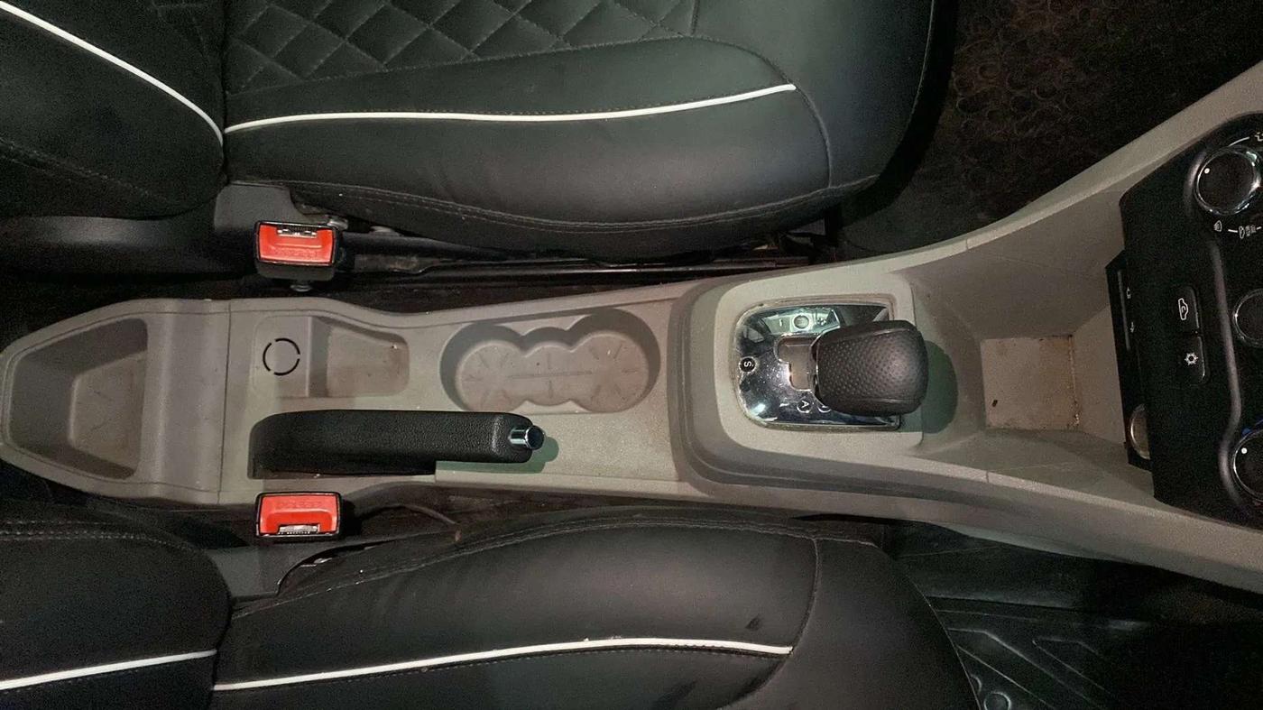 2018 Tata Tiago XZA PETROL, Petrol, Automatic, 42,146 km, Gear Lever